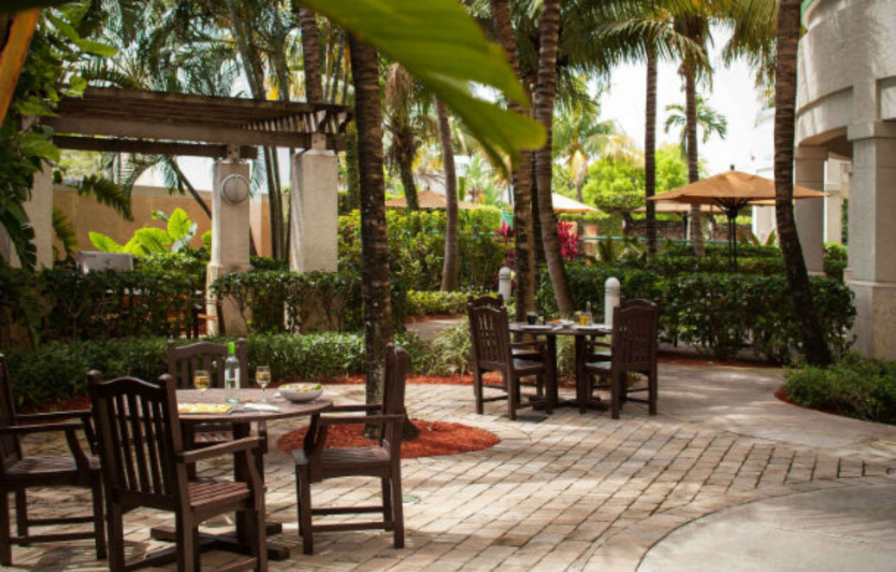 Courtyard By Marriott Fort Lauderdale Airport & Cruise Port Dania Beach Eksteriør bilde